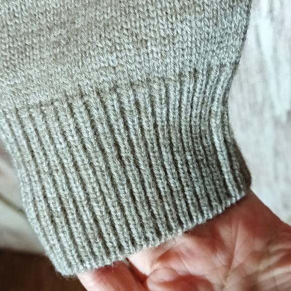 Tan Soft cottage core feminine 3D flower marbled v-neck oversized cardigan sw… - Picture 3 of 6